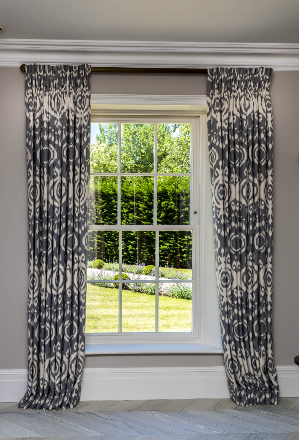 Spring Sash Windows vs Box Sash Windows