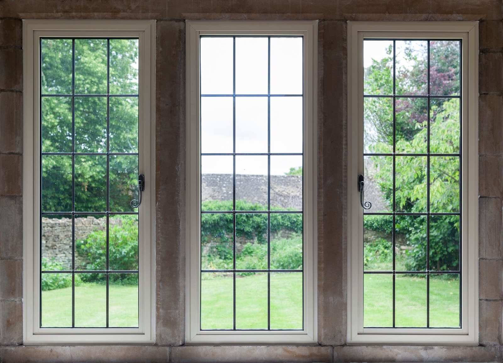 Heritage aluminium windows