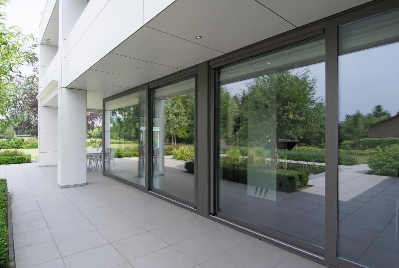 Ultraglide alu sliding doors