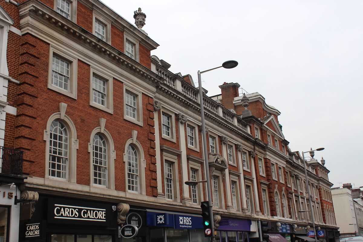 Reinterpreting Classical Proportions For Today’s Homes with Modern Georgian Windows