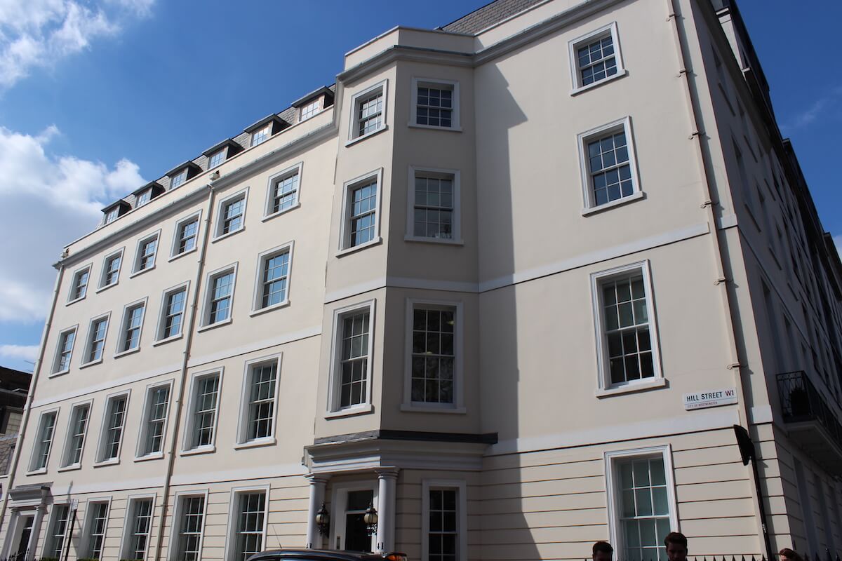 sash windows in Hill Street greater london