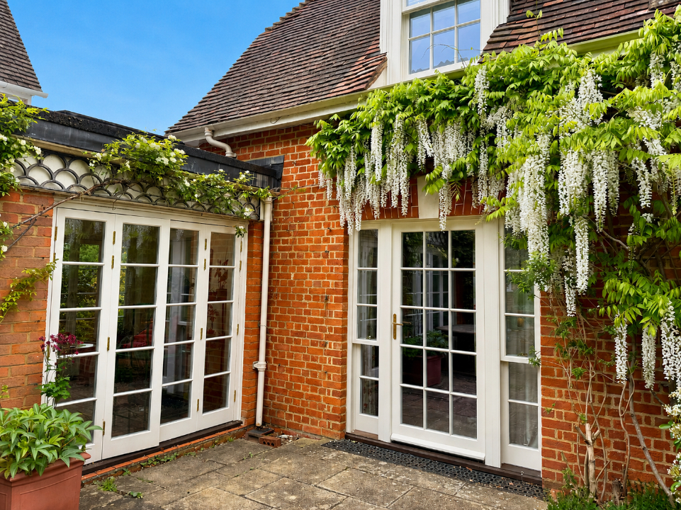 The Schoolroom: A Sympathetic Restoration in the Surrey Countryside